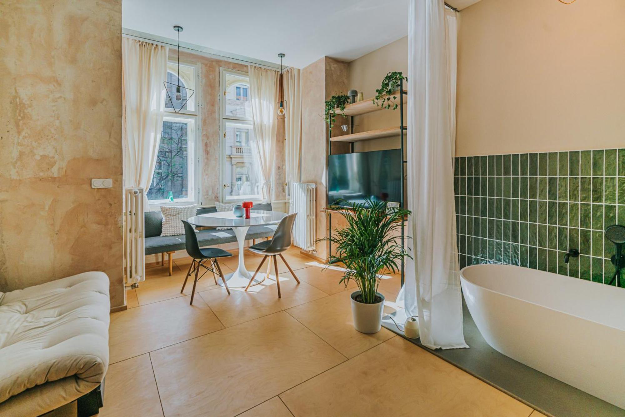 Bohemian Experience Aparthotel Prague Exterior photo