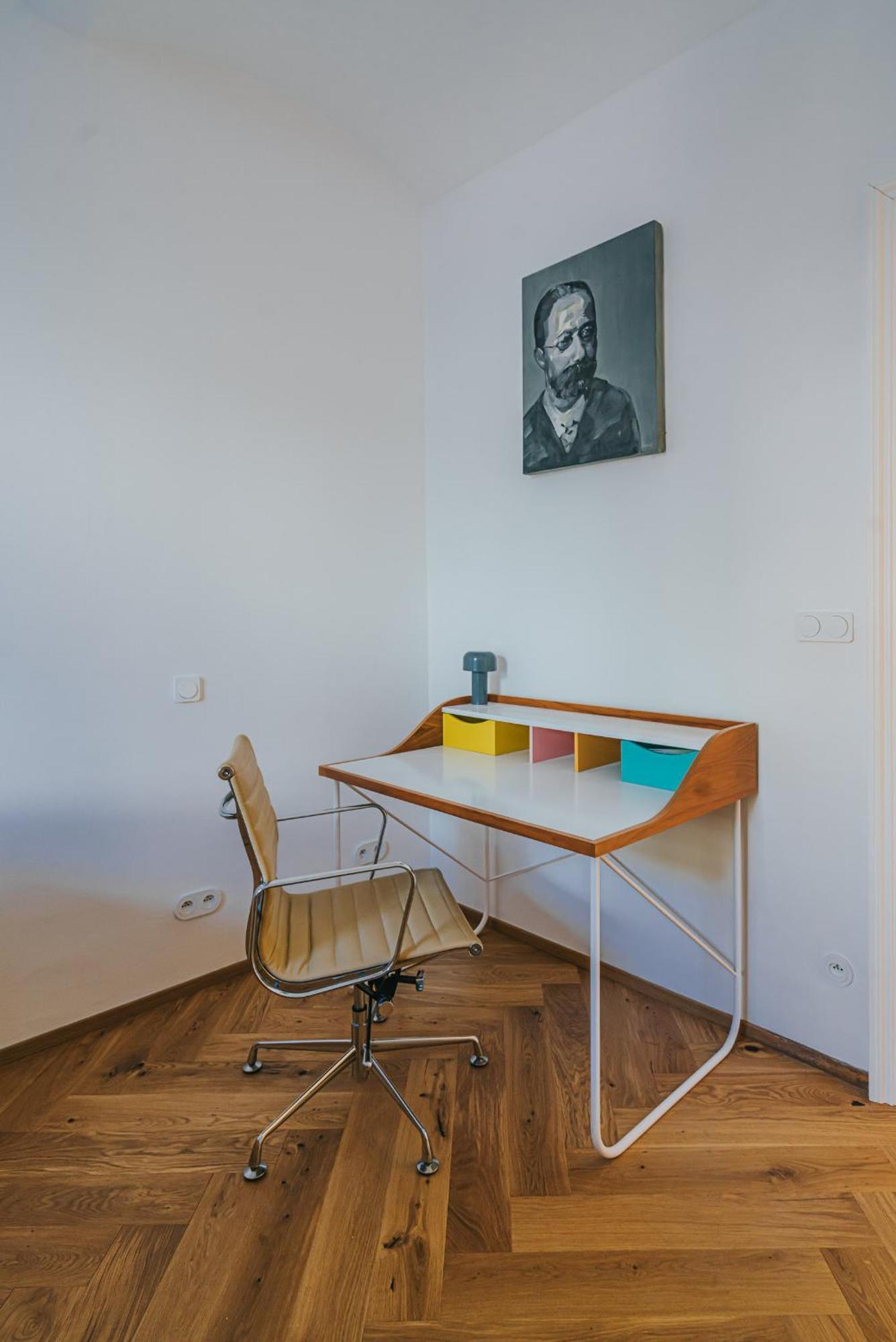 Bohemian Experience Aparthotel Prague Exterior photo